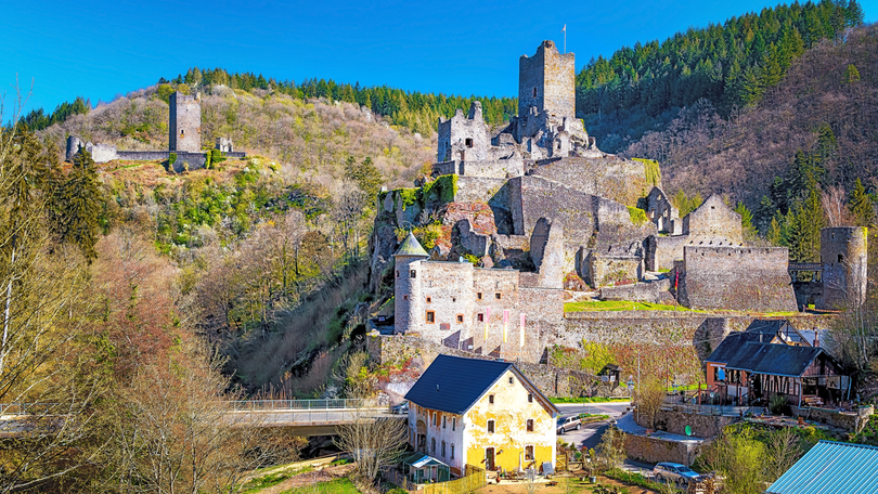 Manderscheider Burgen in der Südeifel, Rheinland-Pfalz, Deutschland