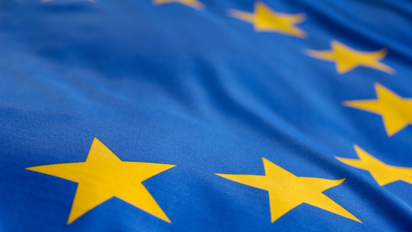 Nahaufnahme eines Ausschnitts der Flagge Europas Nahaufnahme eines Ausschnitts der Flagge Europas