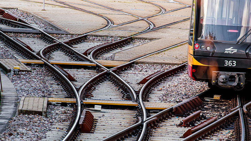 Bahn auf Gleisen Bahn auf Gleisen