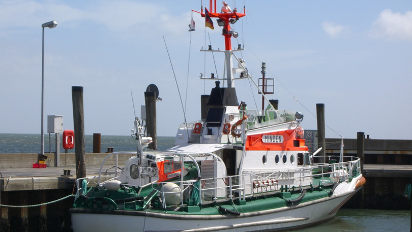 Schiff auf Wasser Schiff auf Wasser
